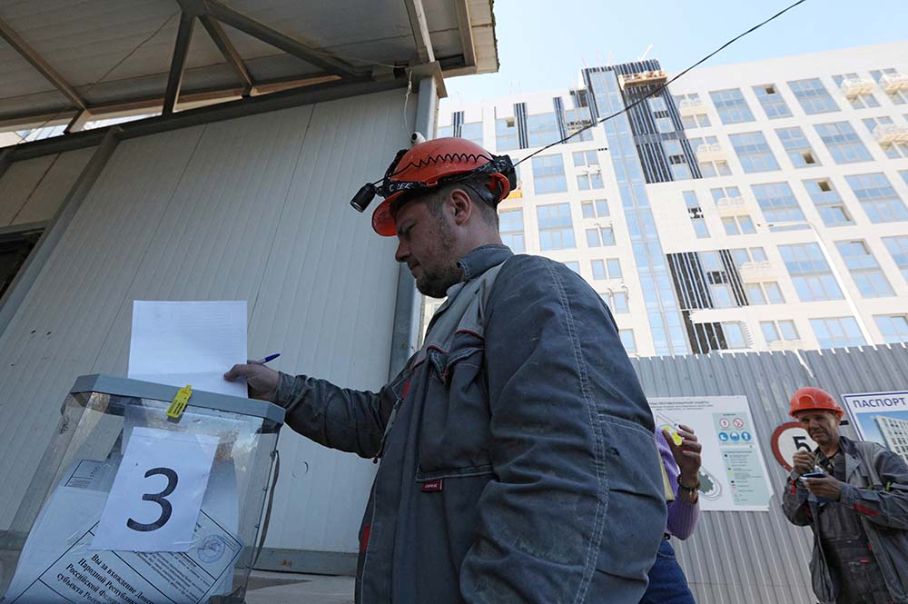 image Putin likely to announce accession of occupied regions of Ukraine on Sept. 30