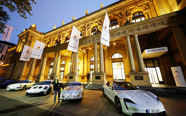image Porsche races higher after landmark €75 billion listing