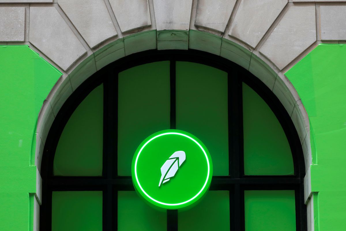 image Brokerages jump on report SEC stops short of banning PFOF deals