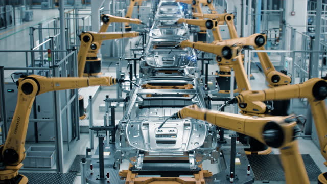image Toyota, Nissan to suspend production in western Japan as typhoon nears