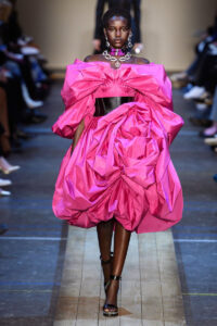 fashion3 alexander mcqueen meringue dress
