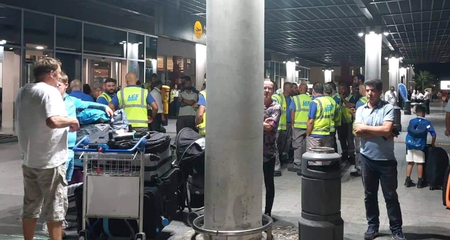 image Our View: Business model at airports doomed to fail