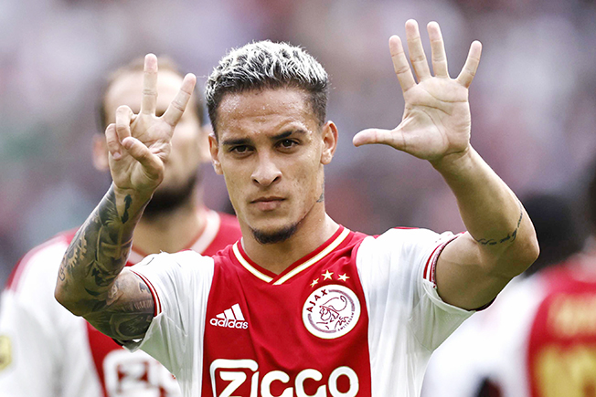image Man United kick-off deadline day by completing signing of Antony