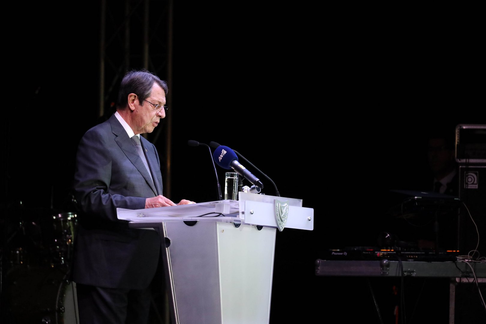 image President praises work at Karaiskakio foundation and pledges continued support