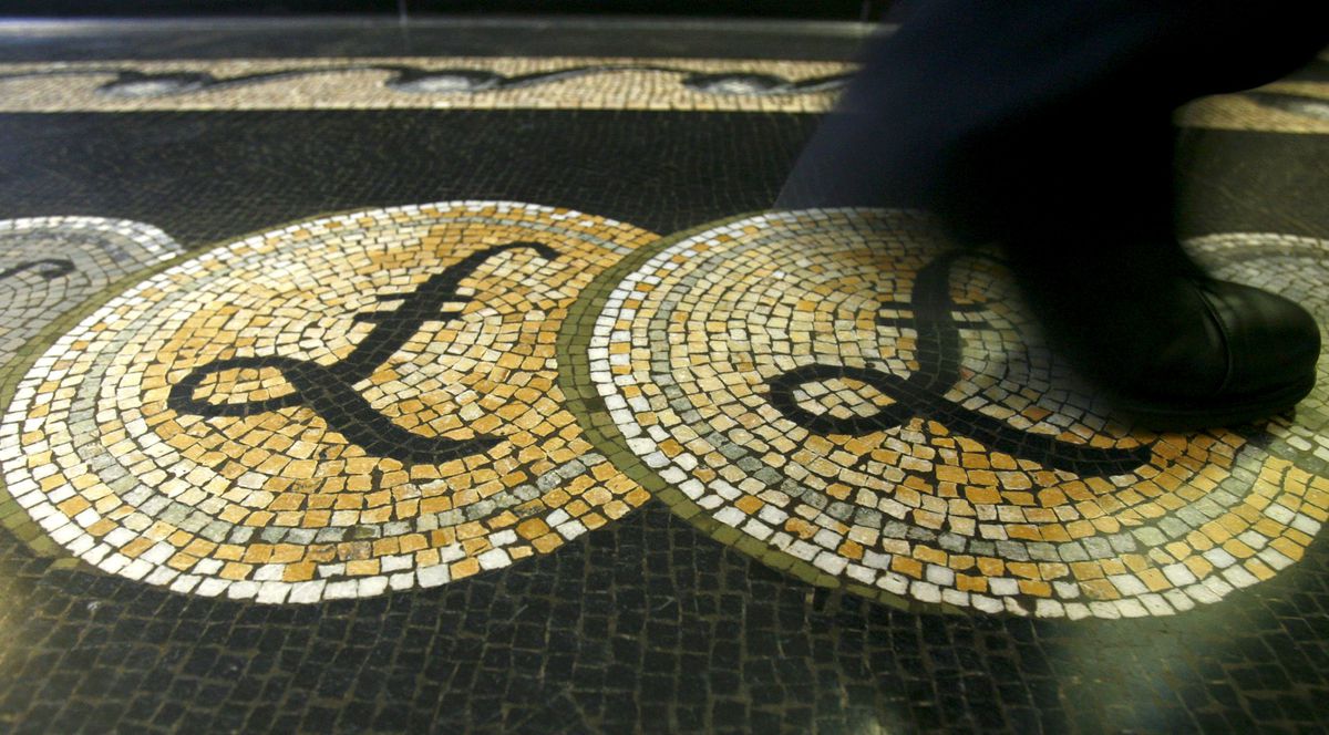 image Pummelled pound faces long road back as investor confidence shredded