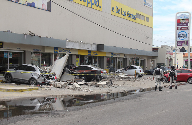 image Powerful earthquake hits Mexico on fateful anniversary, killing at least 2