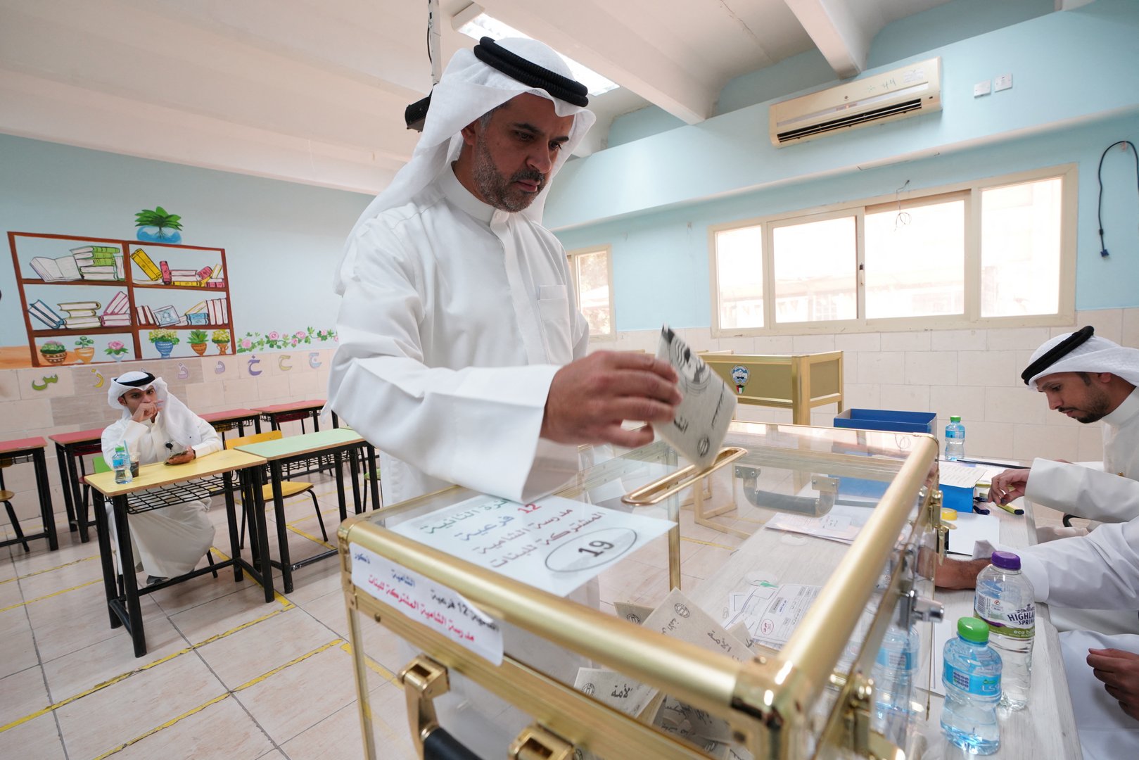 image Kuwait crown prince accepts government resignation following elections