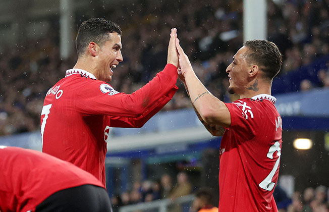 image Ronaldo&#8217;s 700th club goal gives Man United win at Everton