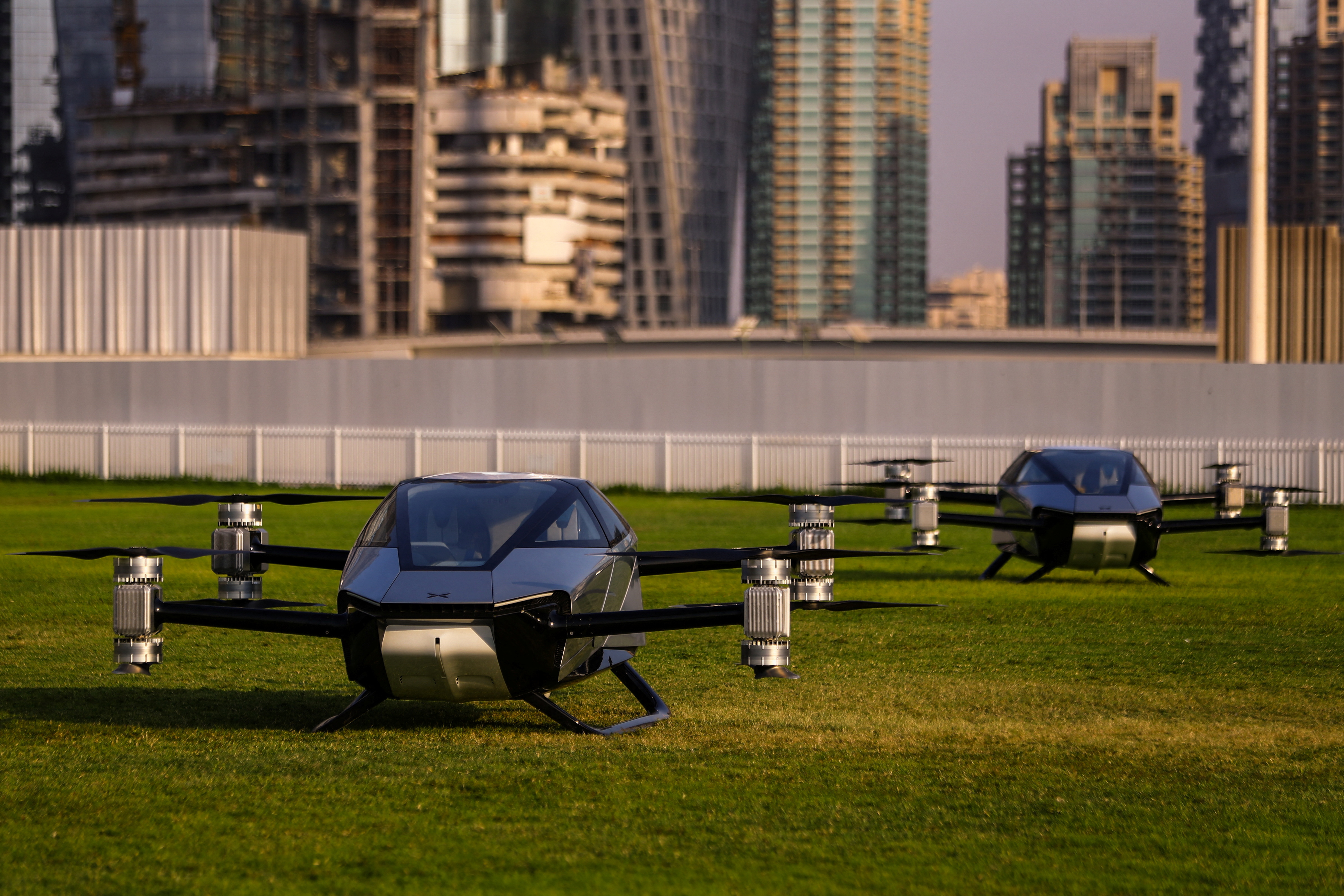 image Chinese &#8216;flying car&#8217; makes first public flight in Dubai
