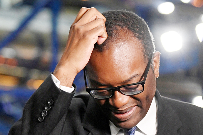 image Truss sacrifices finance minister, scraps tax plan in fight to survive (Update)