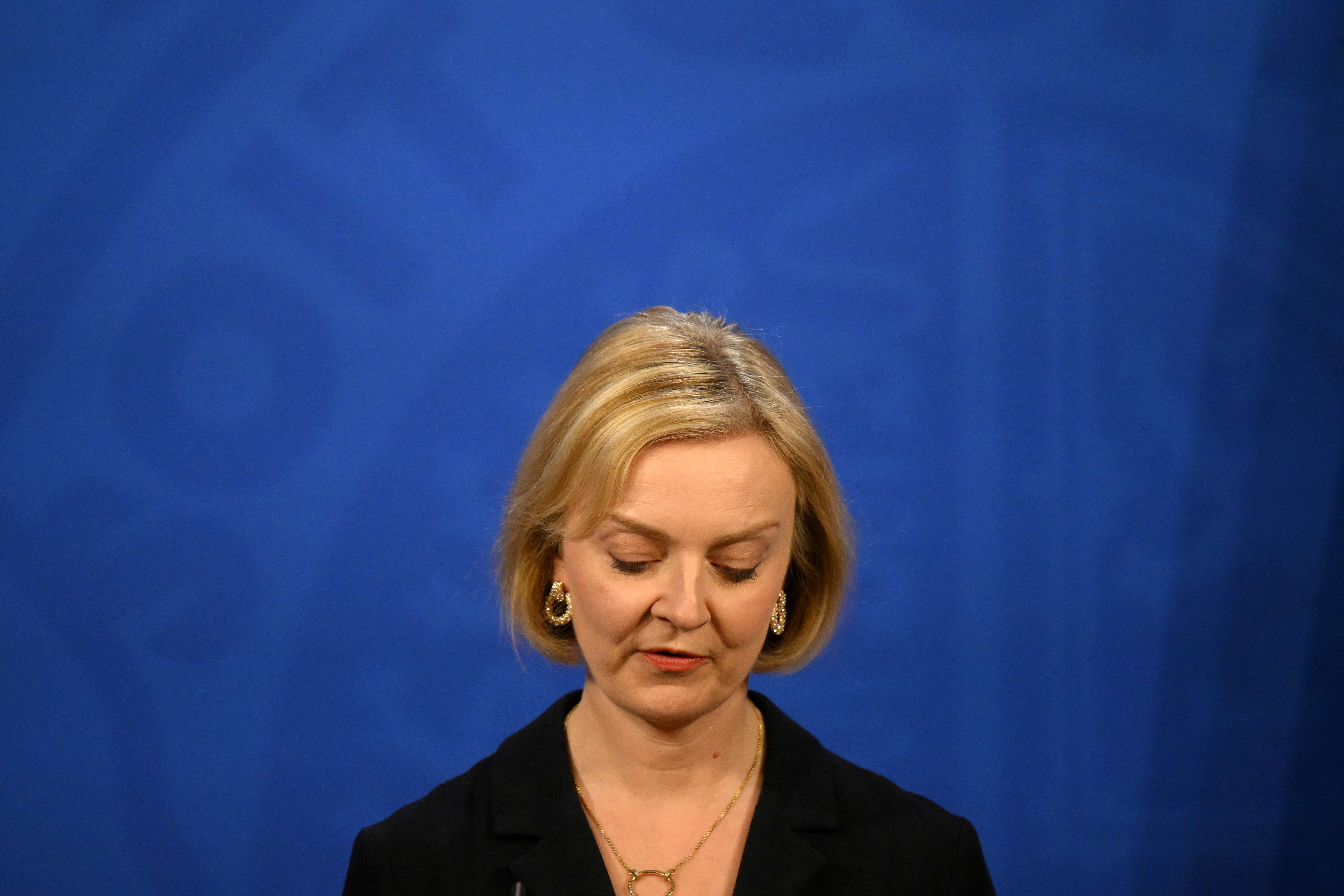 image UK PM Truss fighting for her political survival as lawmakers try to oust her