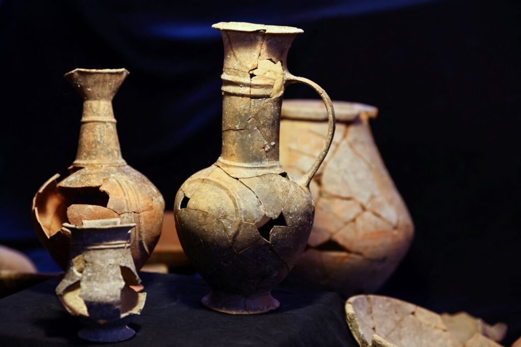 feature nik the opium contained in juglets was probably consumed during funerary rituals as a means of alleviating the pain of the loss