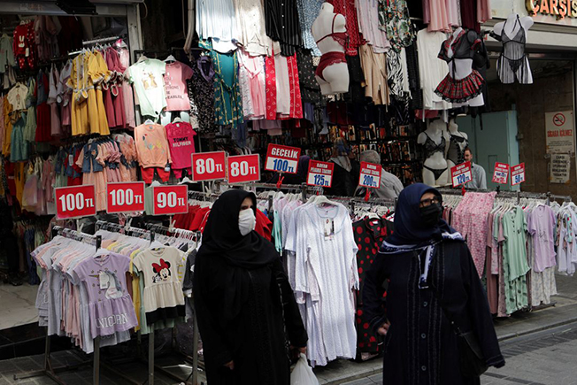 image Turkey inflation at new 24-year high of 83% after rate cuts