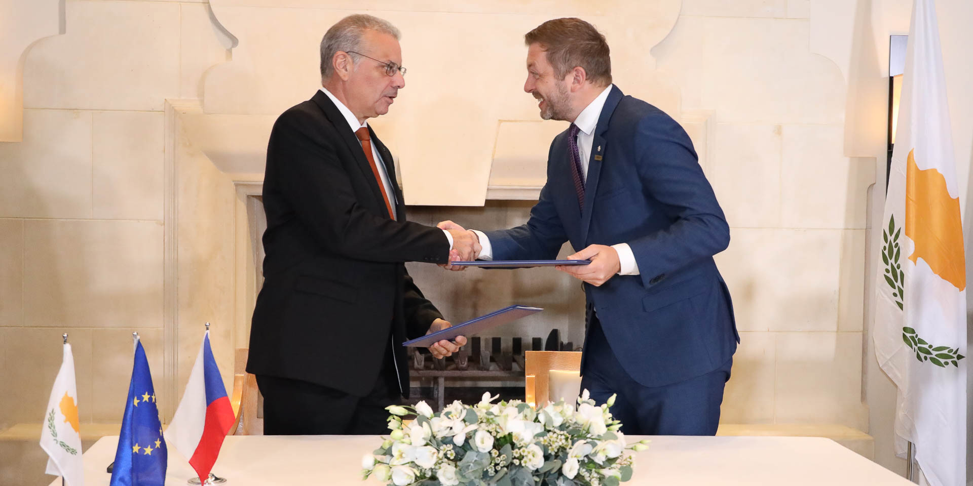 image Czech Republic to support Cyprus financially with migrant flows
