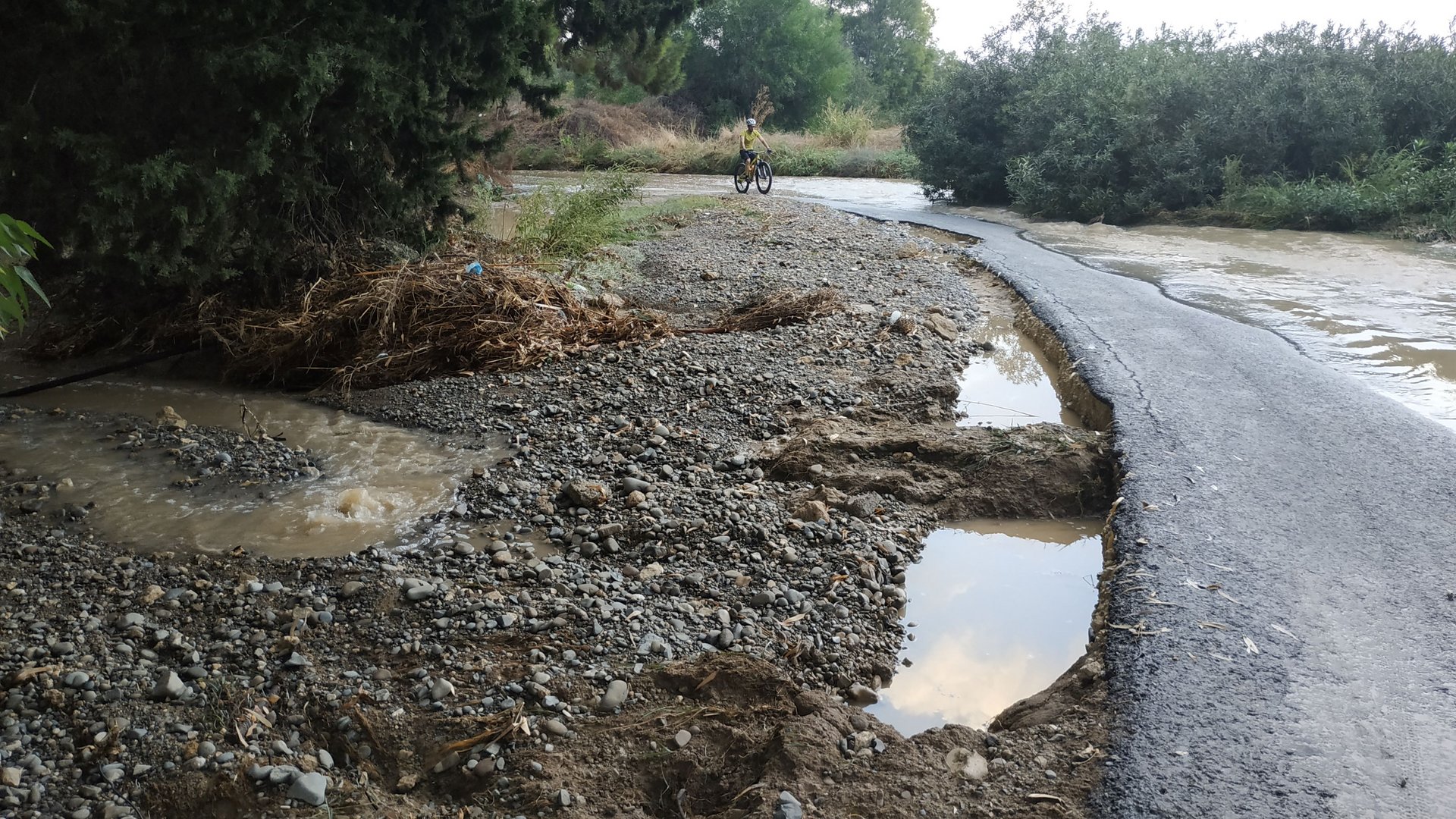 image Faulty pathway in Nicosia park to be upgraded