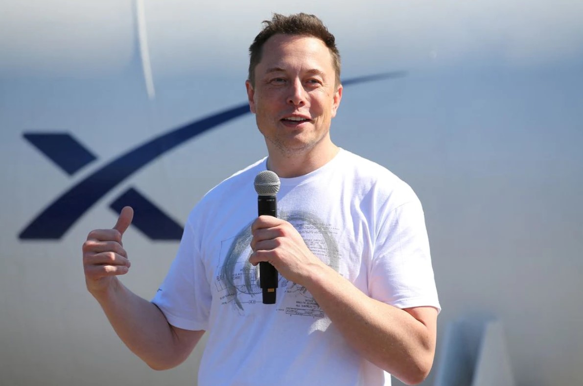 image Elon Musk reached out to EU industry chief to pledge content policing compliance