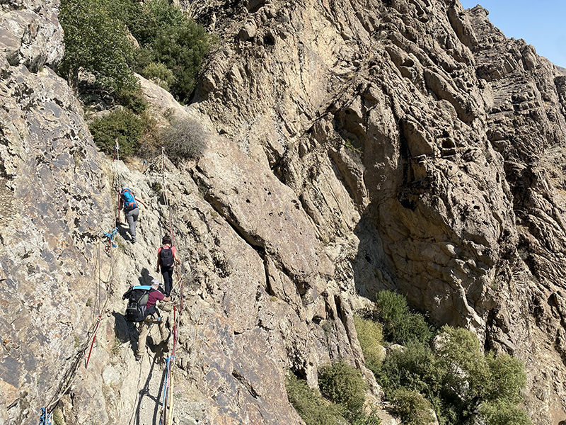 featrue3 the sometimes perilous ascent