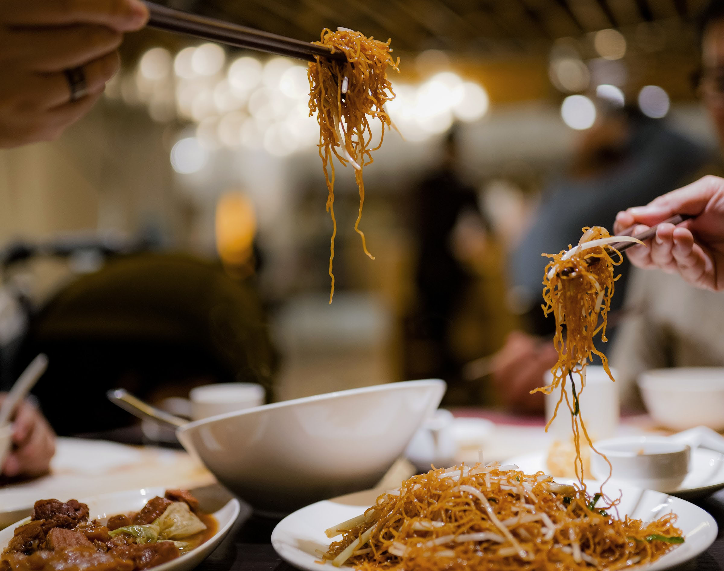 image Late night eating may cause greater weight gain