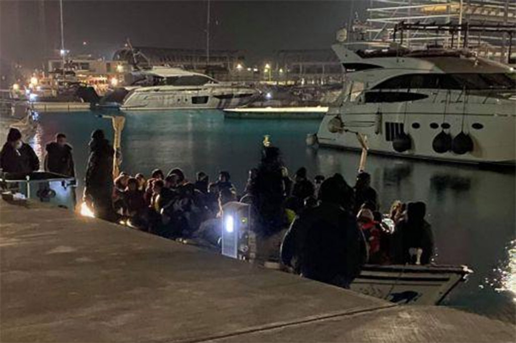 image People smuggler jailed for 18 months