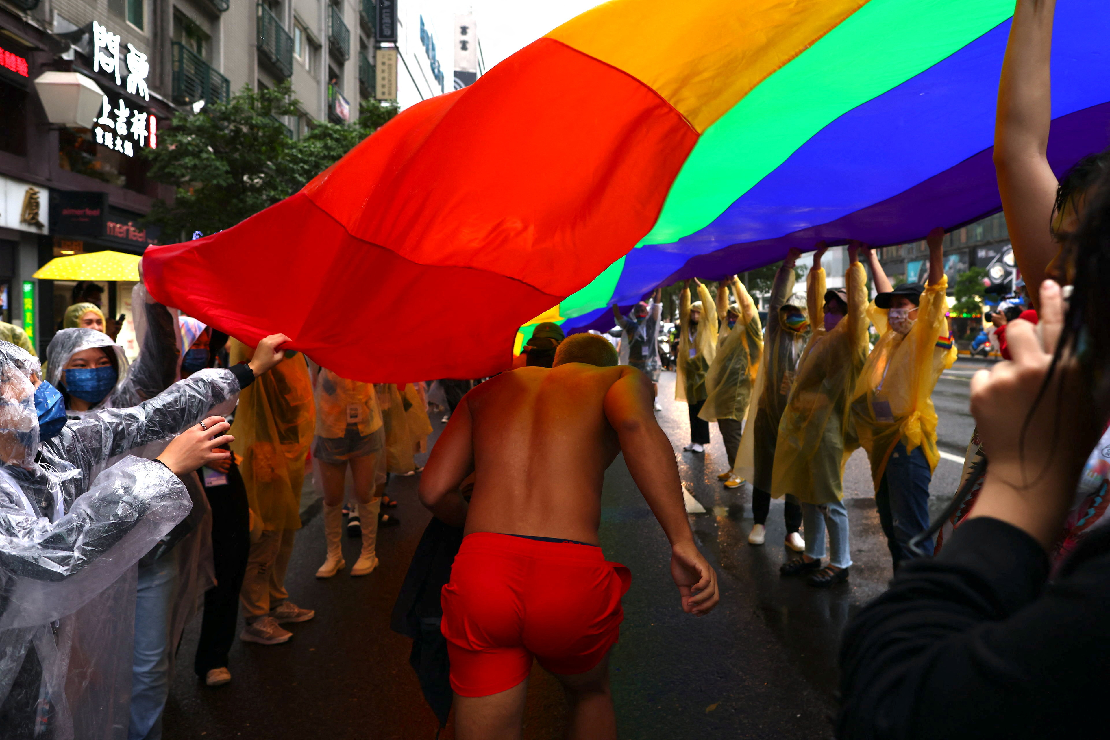 image Russia bans &#8216;LGBT propaganda&#8217; among people of all ages