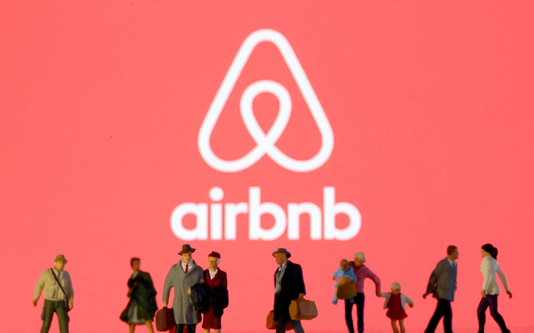 image Airbnb faces light-touch regulation under EU plan