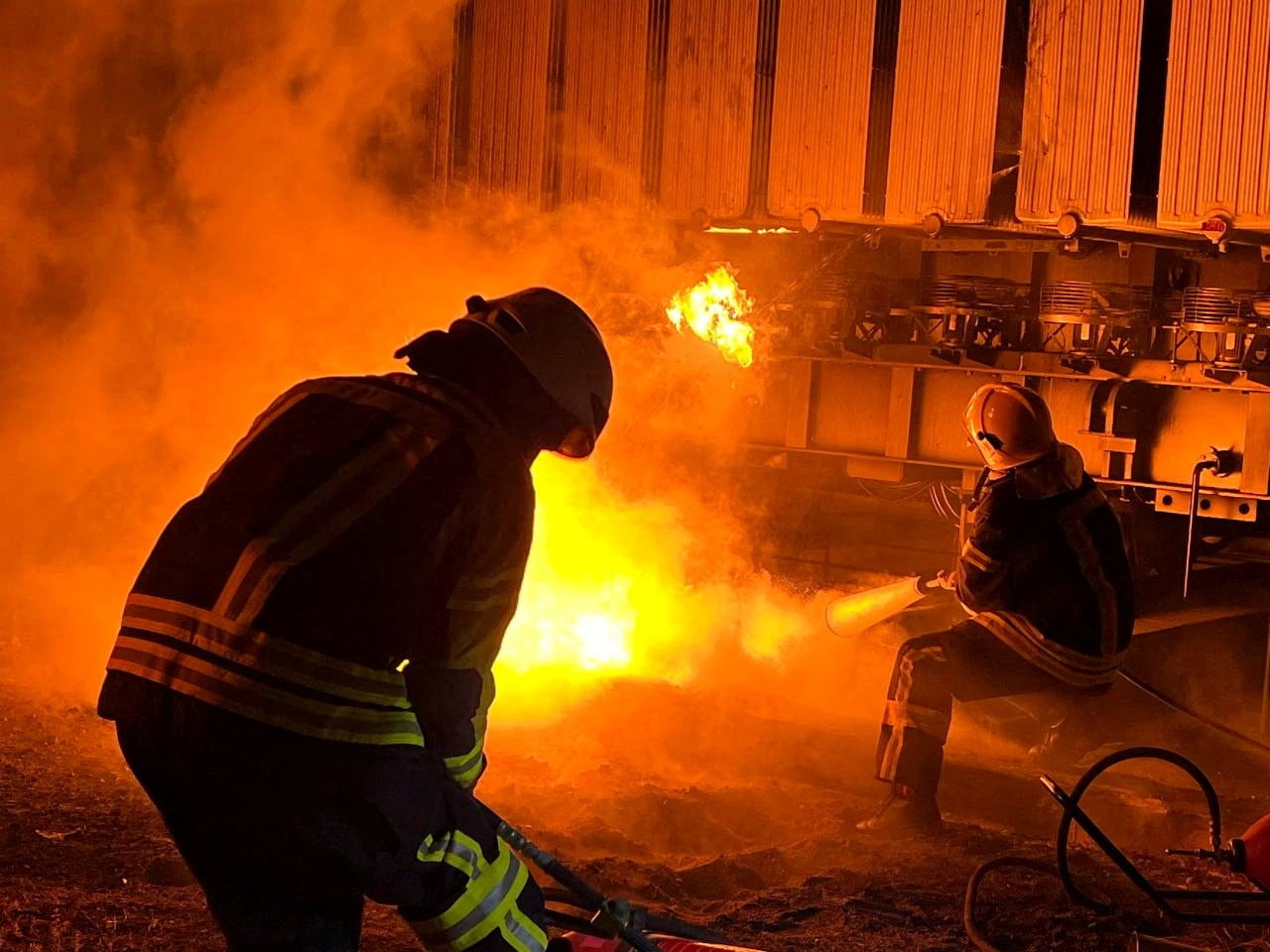 image Russia attacks Ukrainian missile plant and gas production facilities