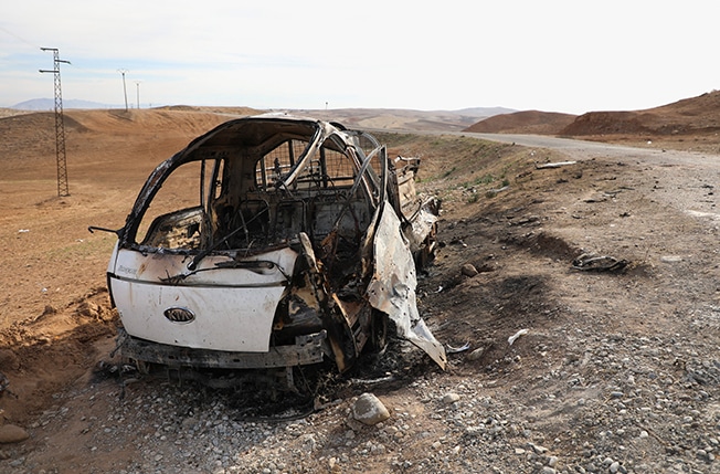 image Turkey tells US to stop backing Syrian Kurdish militia as clashes escalate