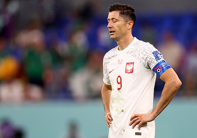 image Lewandowski says trust ‘betrayed’ after being stripped of Poland captaincy