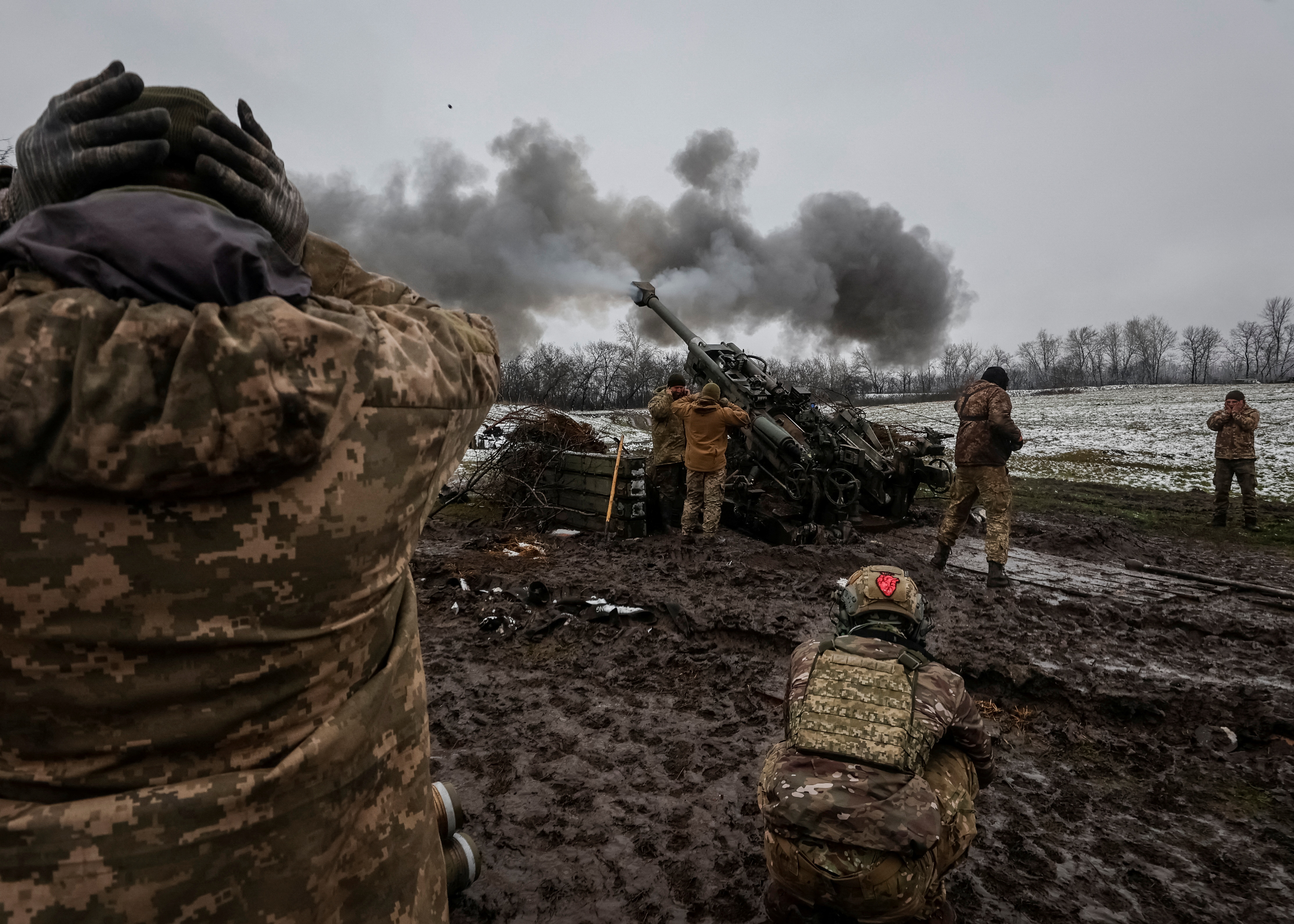 image Ukraine warns of more Russian attacks as fighting rages in Donetsk