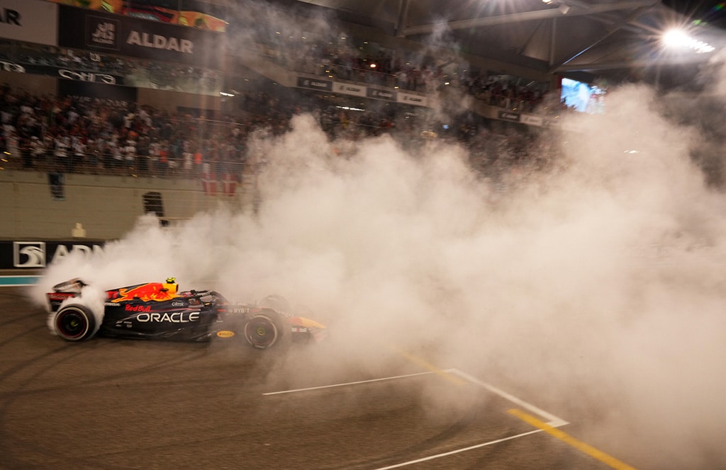 image Verstappen wins season-ending Abu Dhabi Grand Prix