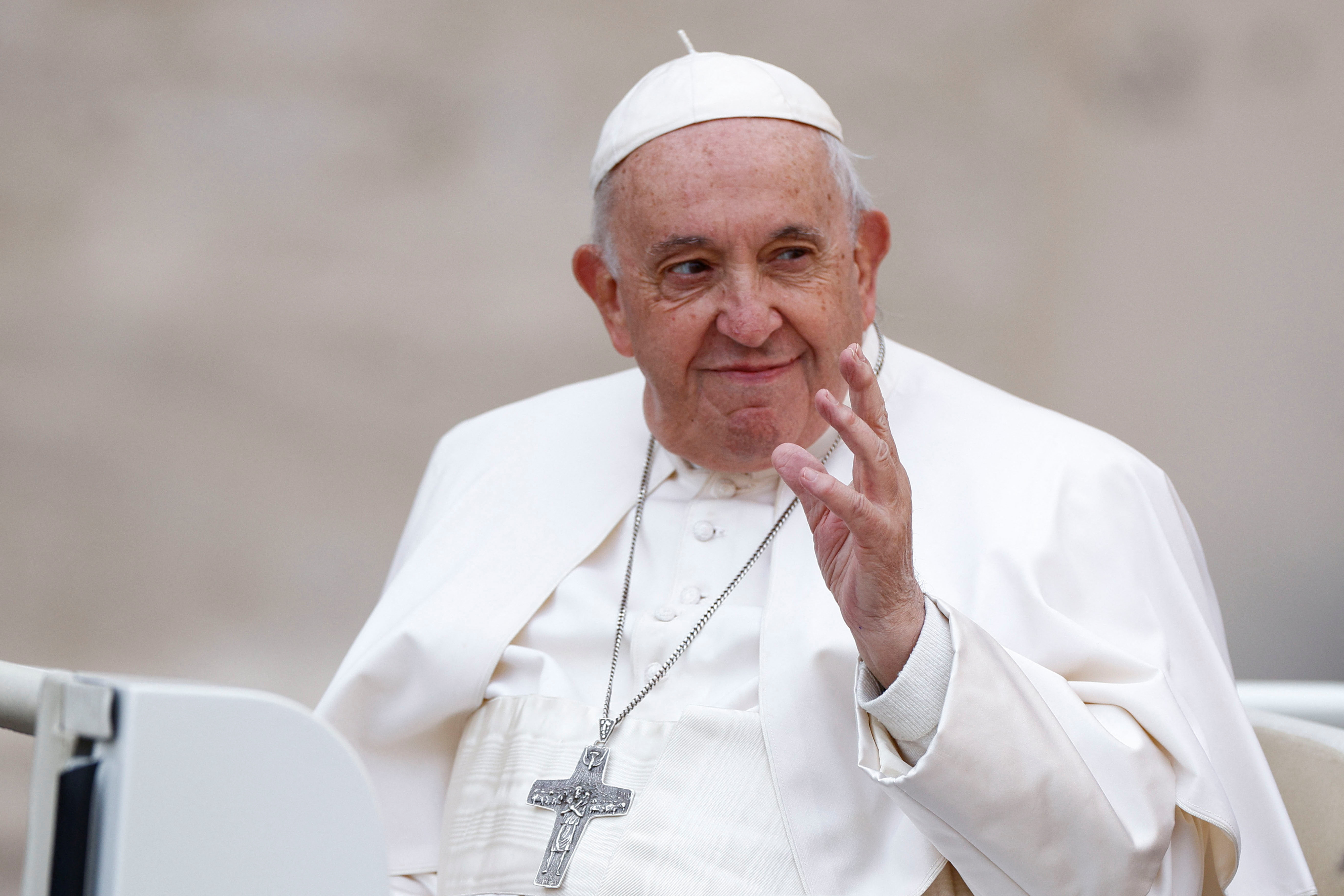 image Pope &#8216;progressively improving,&#8217; off I.V. tubes, moving about