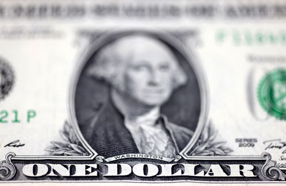 image Investors pile into cash at fastest rate since COVID crisis