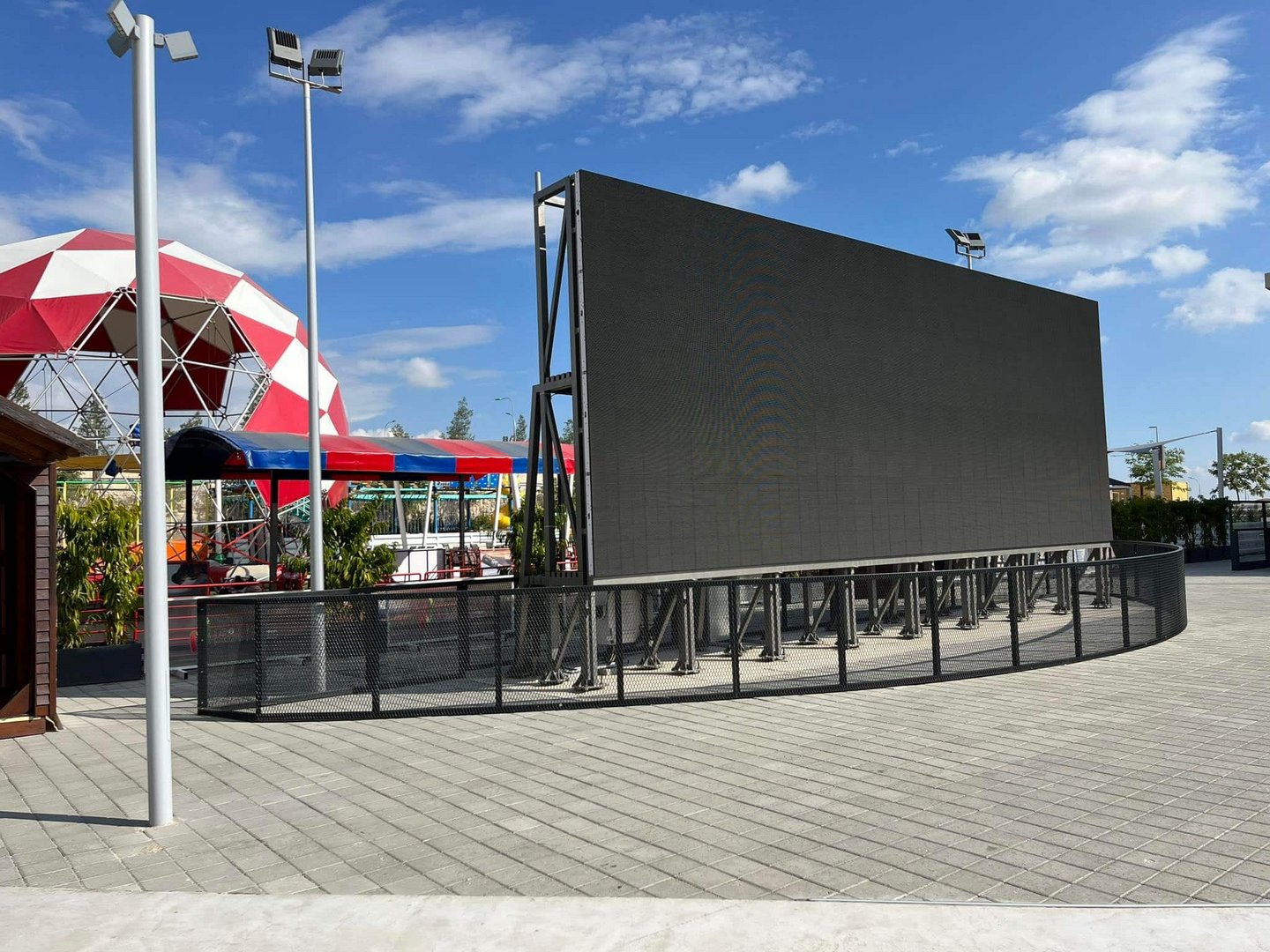 feature jon the biggest screen in cyprus at neoplaza will show all the football games
