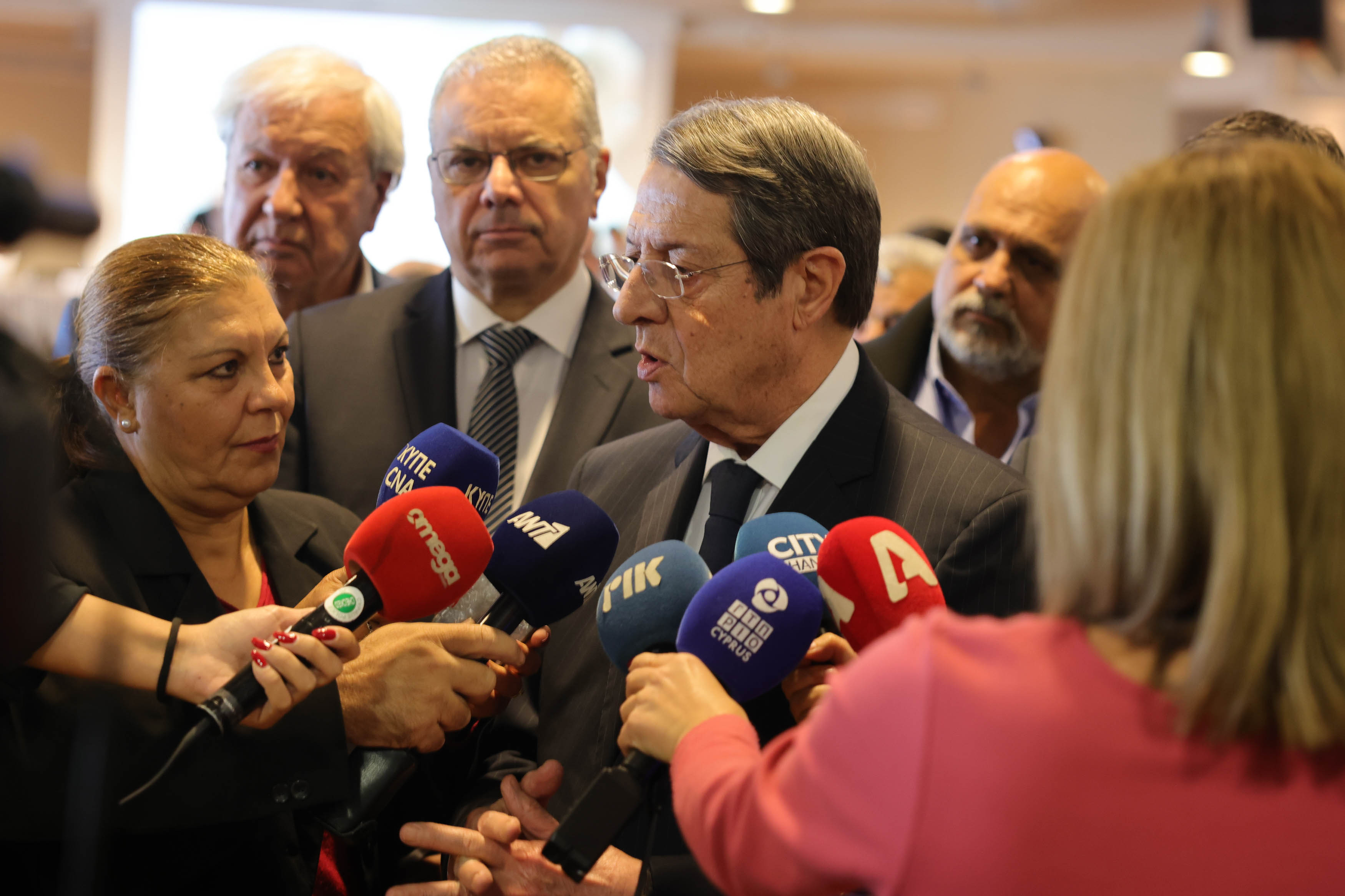 image President says corruption claims cannot be ignored (updated)