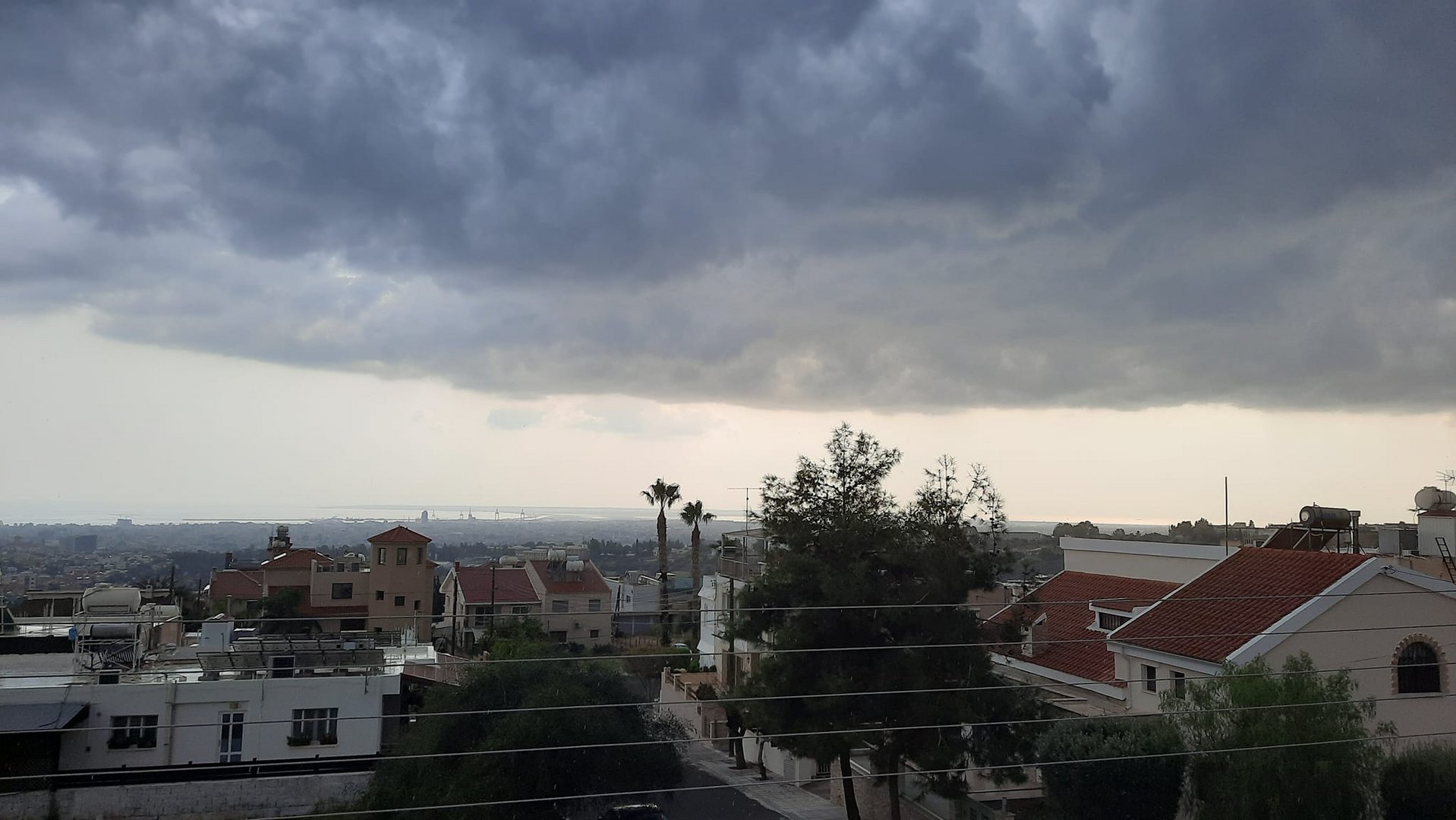 image Hailstorms seen in Troodos, Limassol (video)