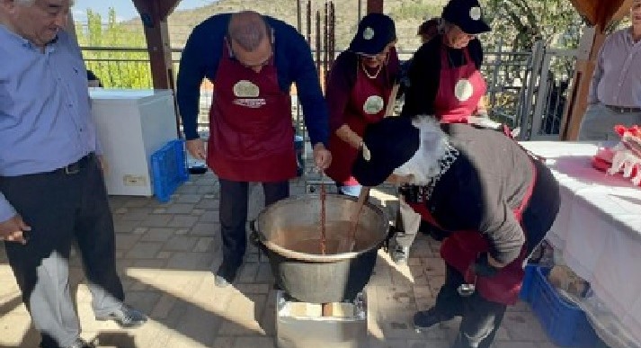 image Karousos opens zivania festival in Alona