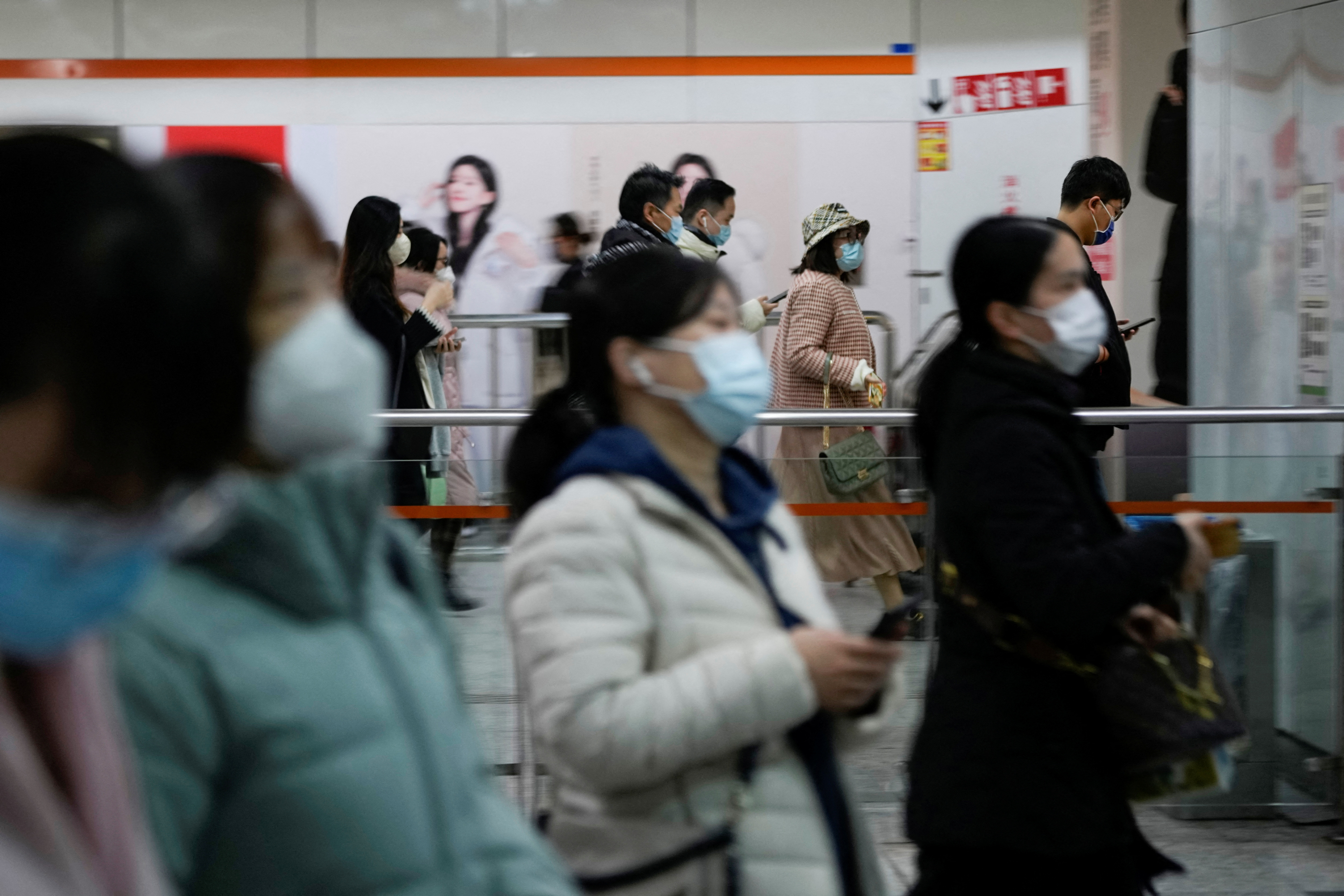 image Israel&#8217;s health ministry recommends some wear masks indoors amid rise in covid cases