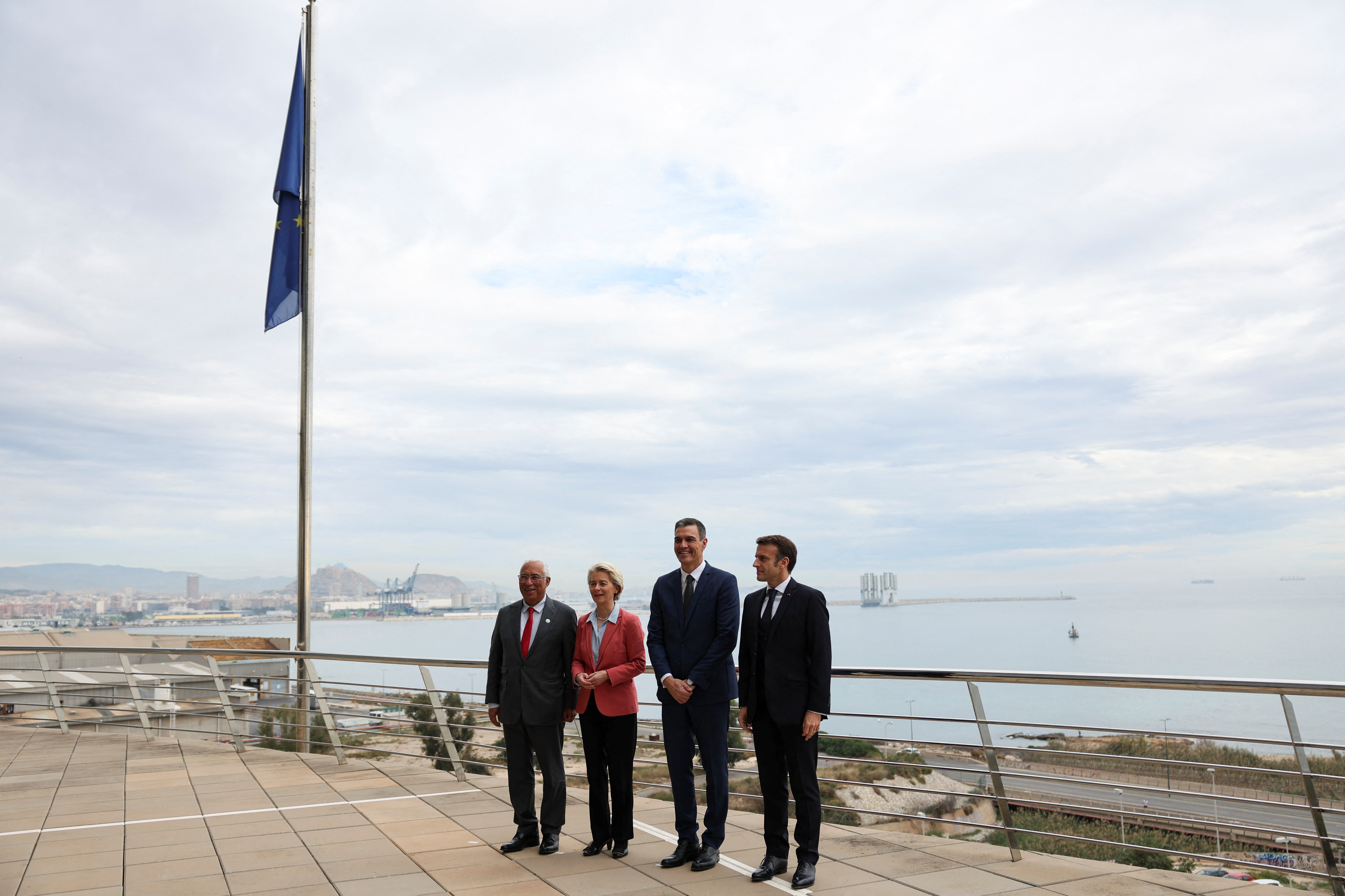 image Hydrogen pipeline between Spain and France to cost $2.6 bln