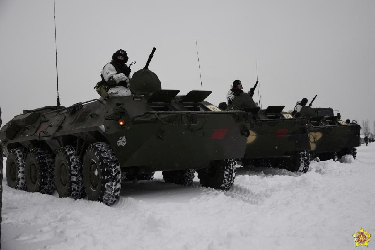image Russian &#8216;kamikaze&#8217; drones hit Kyiv, Putin arrives in ally Belarus