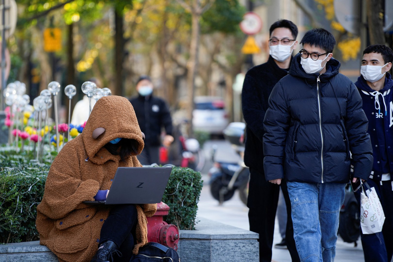 image China urges vaccines for vulnerable as &#8216;zero-COVID&#8217; exit turns messy