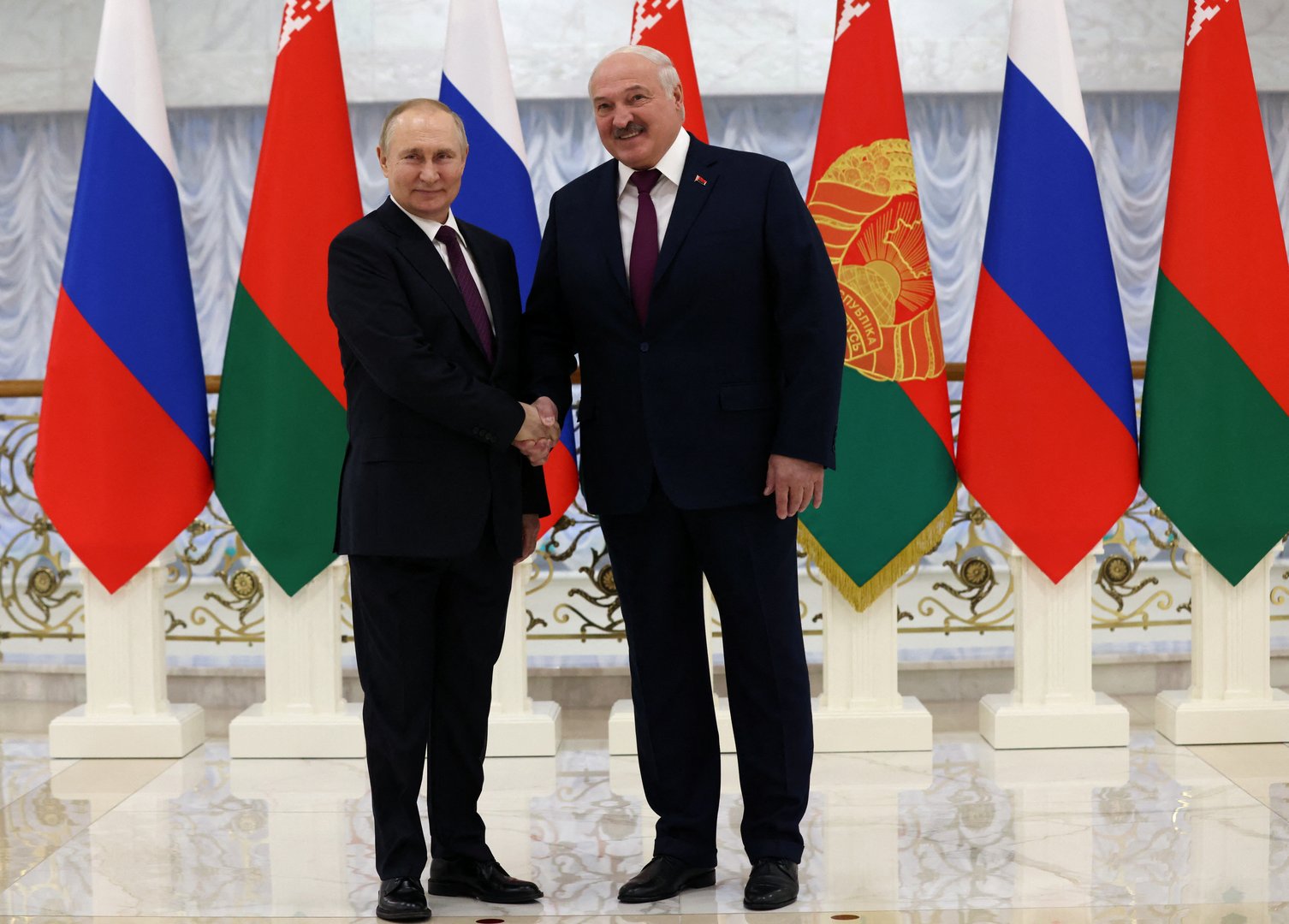 image Belarus&#8217;s Lukashenko dismisses &#8216;conspiracy theories&#8217; about manoeuvres