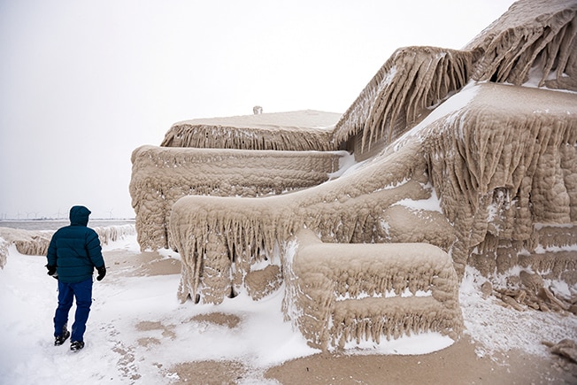 image &#8216;Once-in-a-lifetime&#8217; blizzard kills at least 27 in western New York