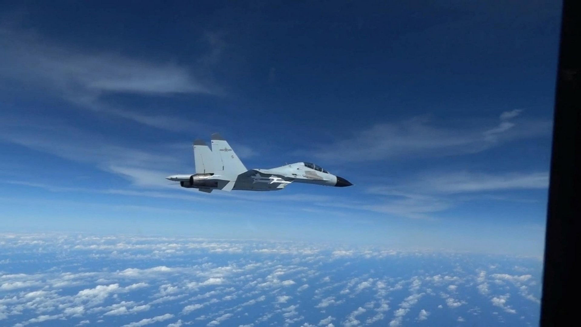 image Chinese jet came within 10 feet of U.S. military aircraft &#8211; U.S. military