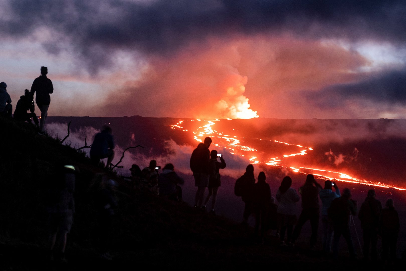 image Hawaii volcano eruption threatens Big Island&#8217;s main transportation route