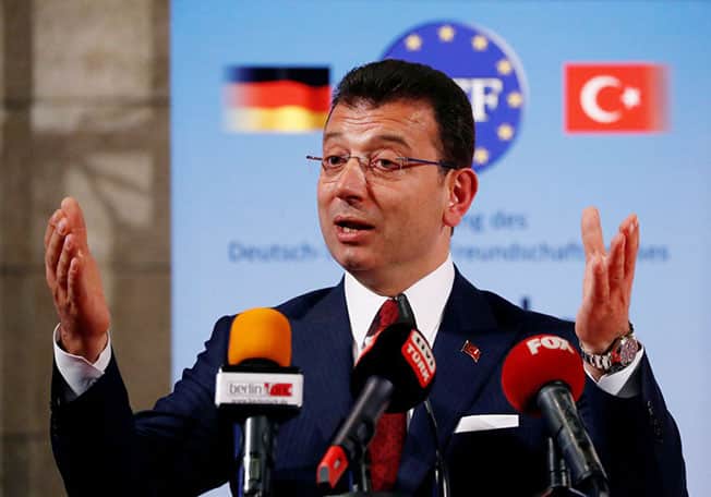 image Turkish court orders jail, political ban for Erdogan rival