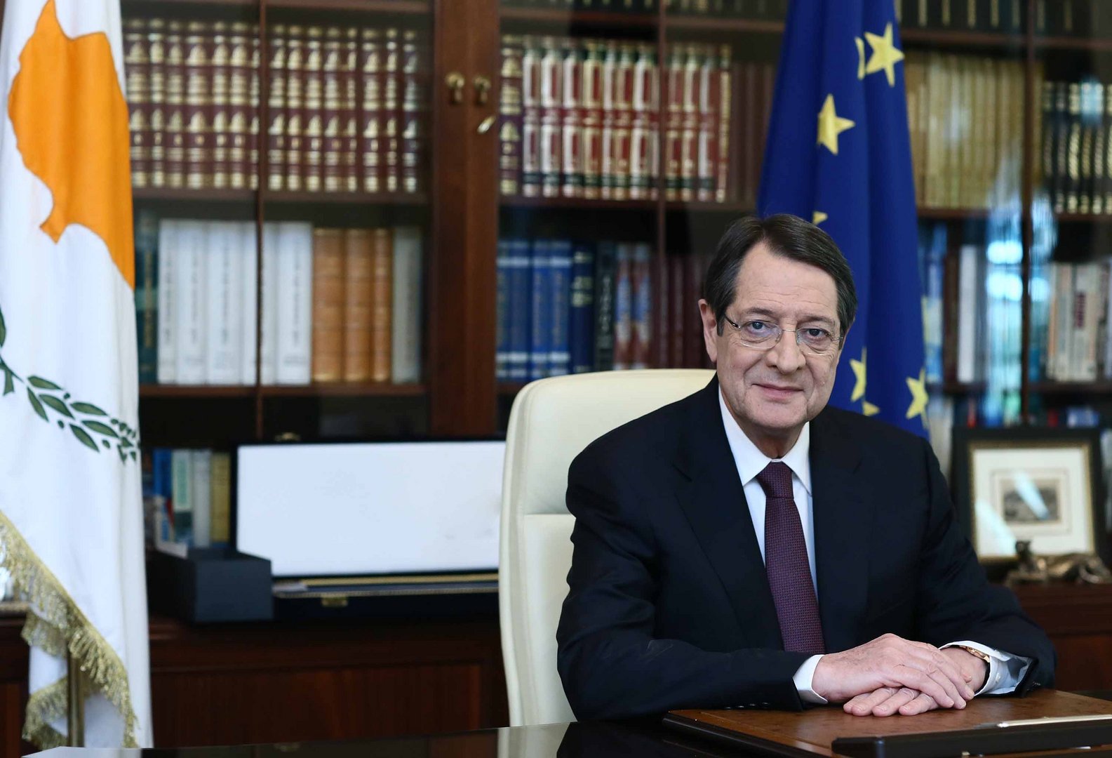 image President Anastasiades urges unity in last New Year message