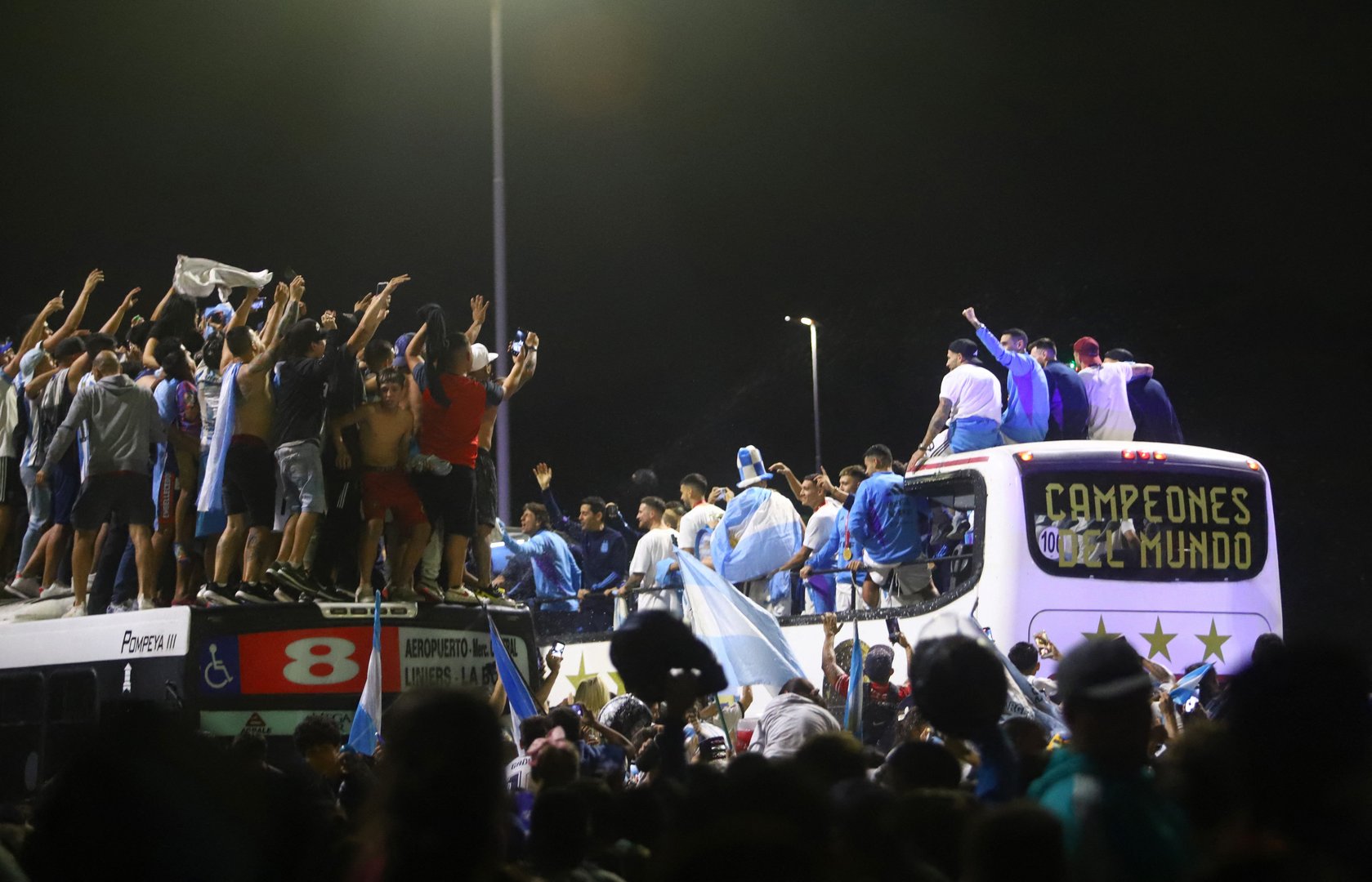 image Argentina&#8217;s World Cup winners arrive home to hero&#8217;s welcome