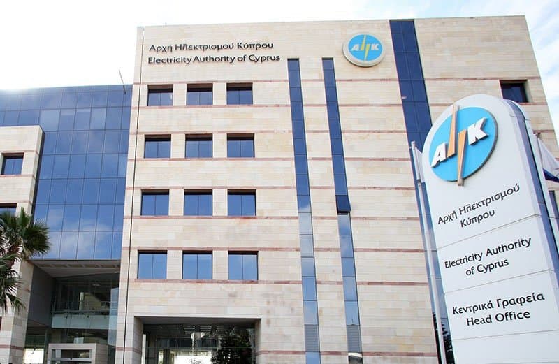 cover Smart meter installation to continue in all regions  