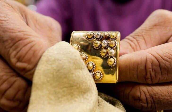 image Gold price soars in Egypt as local currency weakens