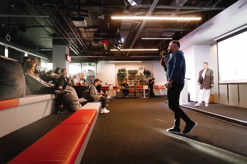 image Fintech in practice: how Quadcode creates conditions for the development of experts